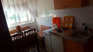 Апартаменты Apartments Baja Улцинь Четырехместный номер с собственной ванной комнатой-15