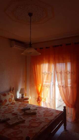 Апартаменты Apartments Baja Улцинь Четырехместный номер с собственной ванной комнатой-2